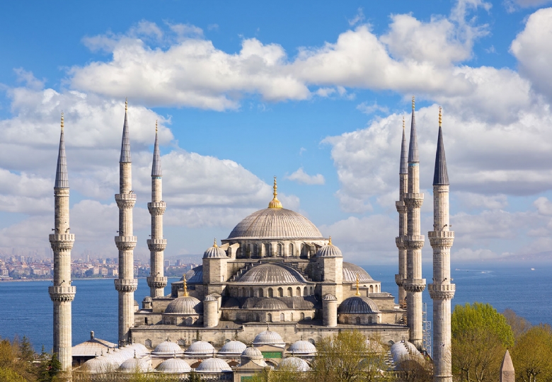 GÜNÜBİRLİK İSTANBUL CAMİİLER TURU