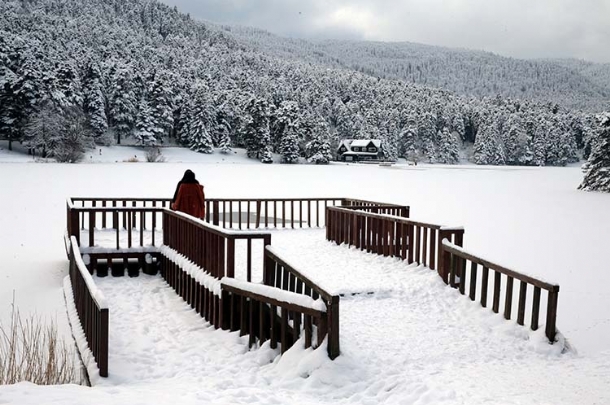 SEVGİLİLER GÜNÜ ÖZEL ABANT & GÖLCÜK & AKKAYA TRAVERTENLERİ & SAMANDERE ŞELALESİ TURU