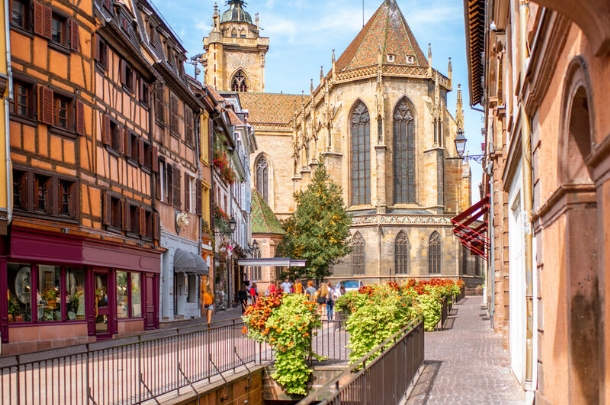 YILBAŞI ÖZEL  GÖRKEMLİ RÜYA ÜÇGENİ İSVİÇRE – FRANSA – ALMANYA  (BASEL, STRASBOURG VE FREIBURG ŞEHİR TURLARI DAHİL)