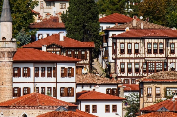 1 GECE KONAKLAMALI ABANT SAFRANBOLU AMASRA TURU