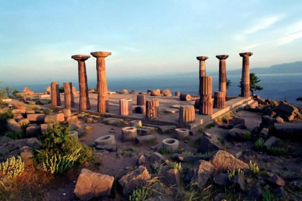 🏛️ASSOS (BEHRAMKALE) – ADATEPE KÖYÜ – KADIRGA KOYU YÜZME MOLASI TURU🌊☀️