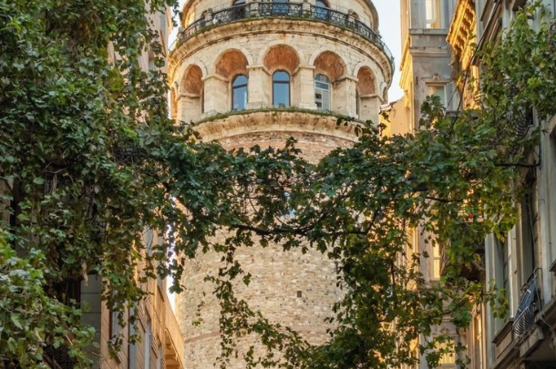 SEVGİLİLER GÜNÜ’NE ÖZEL  GÜNÜBİRLİK ORTAKÖY – TAKSİM – GALATA KULESİ –KARAKÖY TURU