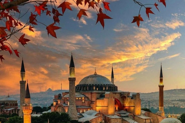 BERAT KANDİLİ’NE ÖZEL İSTANBUL CAMİİLER TURU