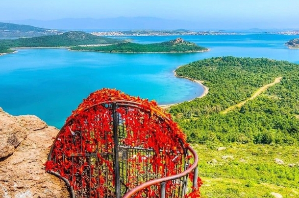 GÜNÜBİRLİK AYVALIK- CUNDA ADASI TURU